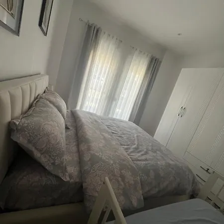 Apartament Sidheri Korcza